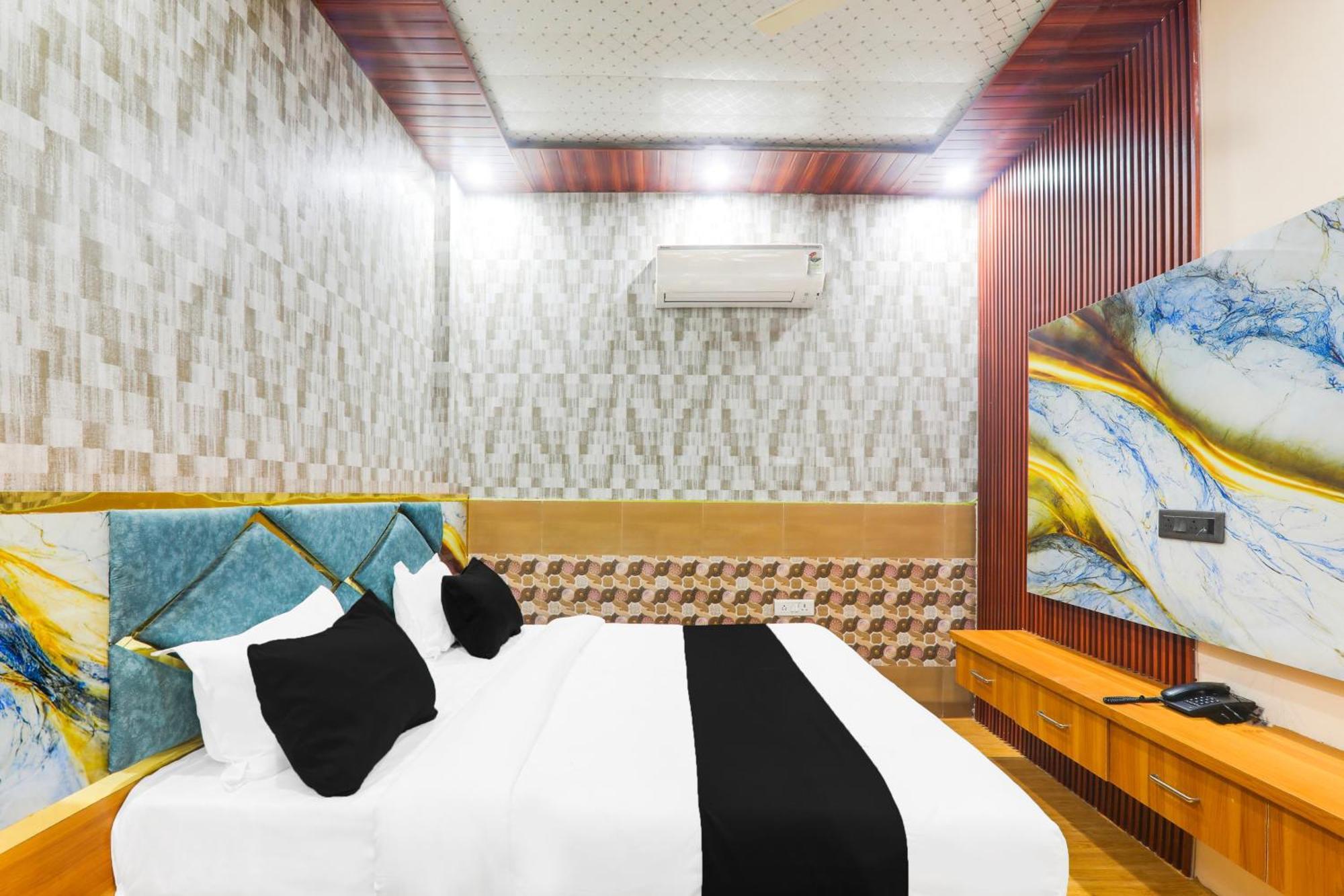 Hotel O V. K Palace Inn Lucknow Exterior foto